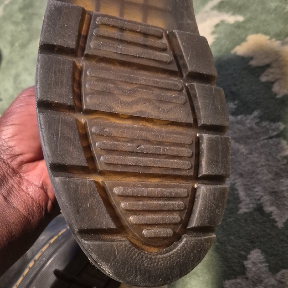 Dr. Martens Black Leather Men's Boots - Picture 11 of 16